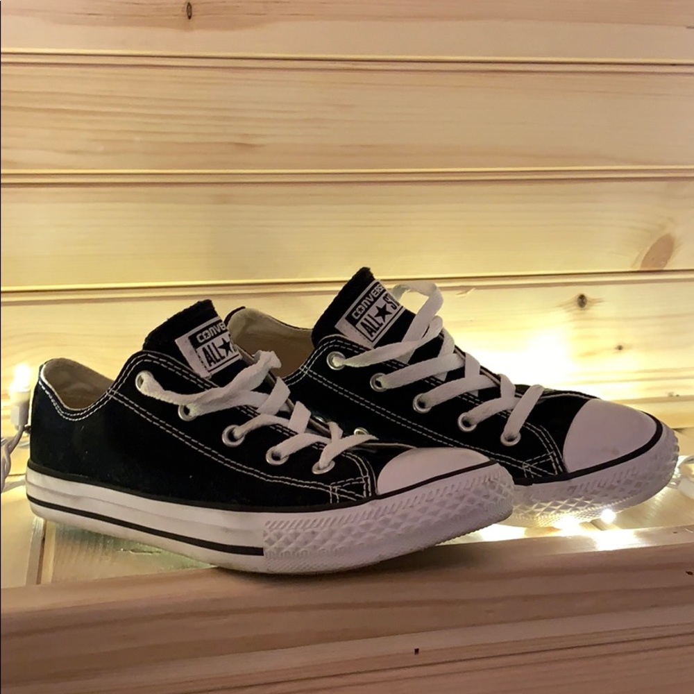 Black Lowtop Converse